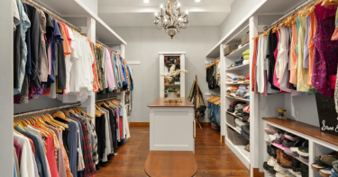 Declutter-Your-Closet-Without-Getting-Overwhelmed-Guide_375.webp